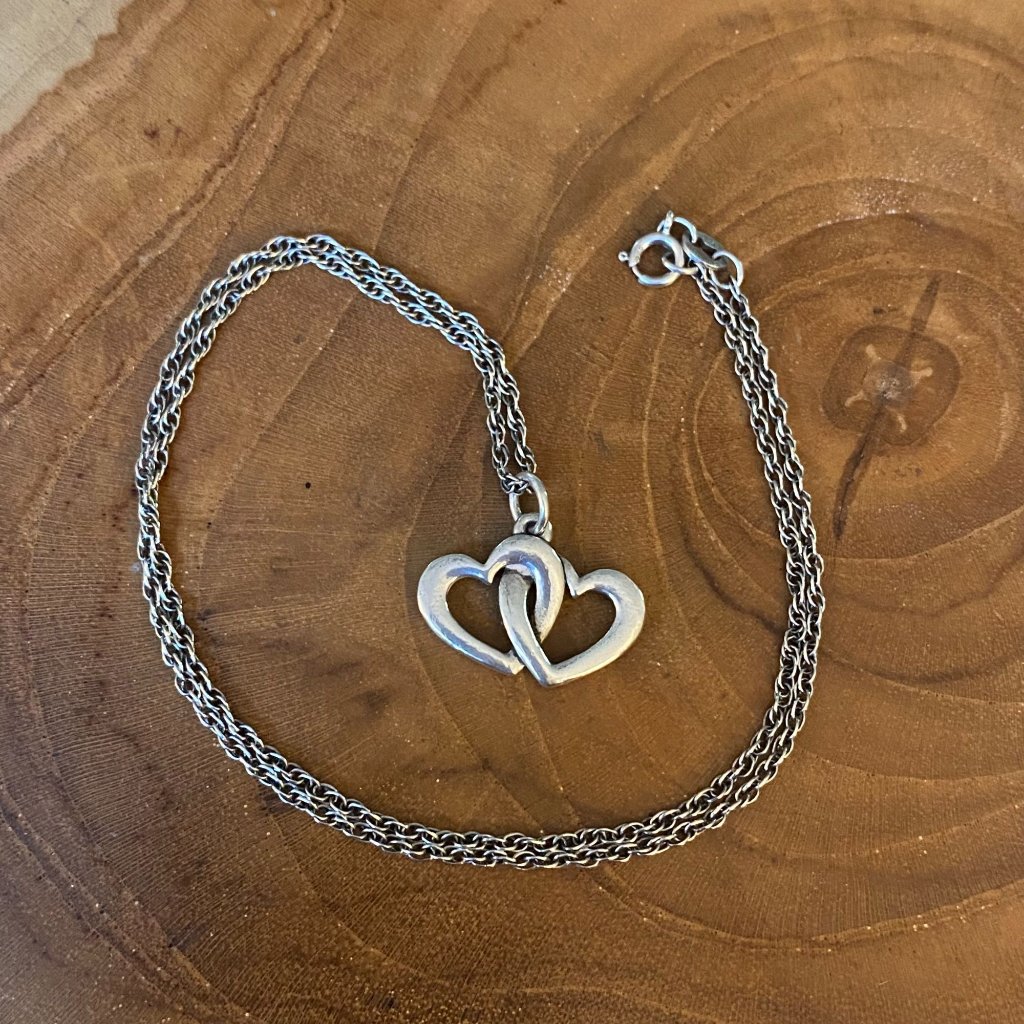 James Avery Linked Hearts Necklace 16 Sterling Silver 81$